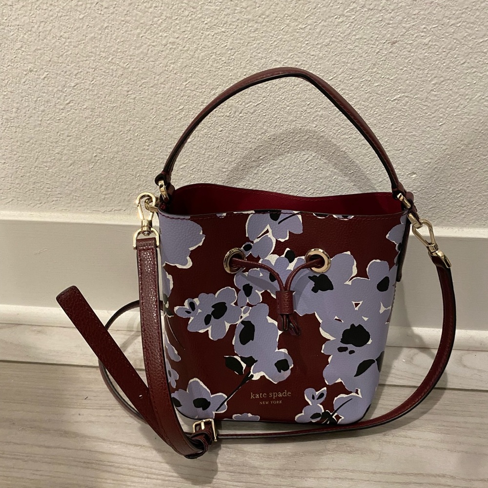 Kate spade bucket bag